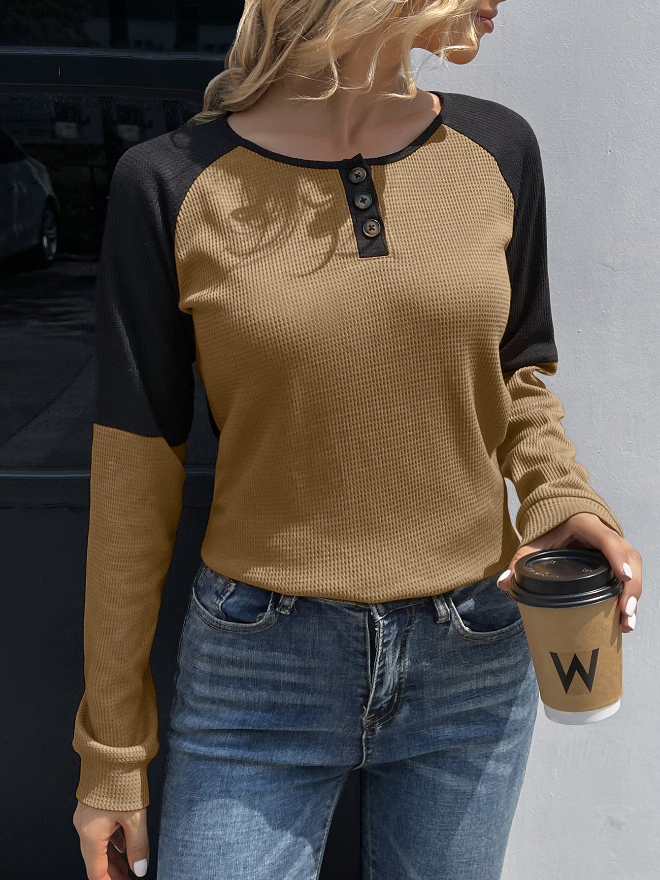 Contrast Buttoned Round Neck Raglan Sleeve Top B8142