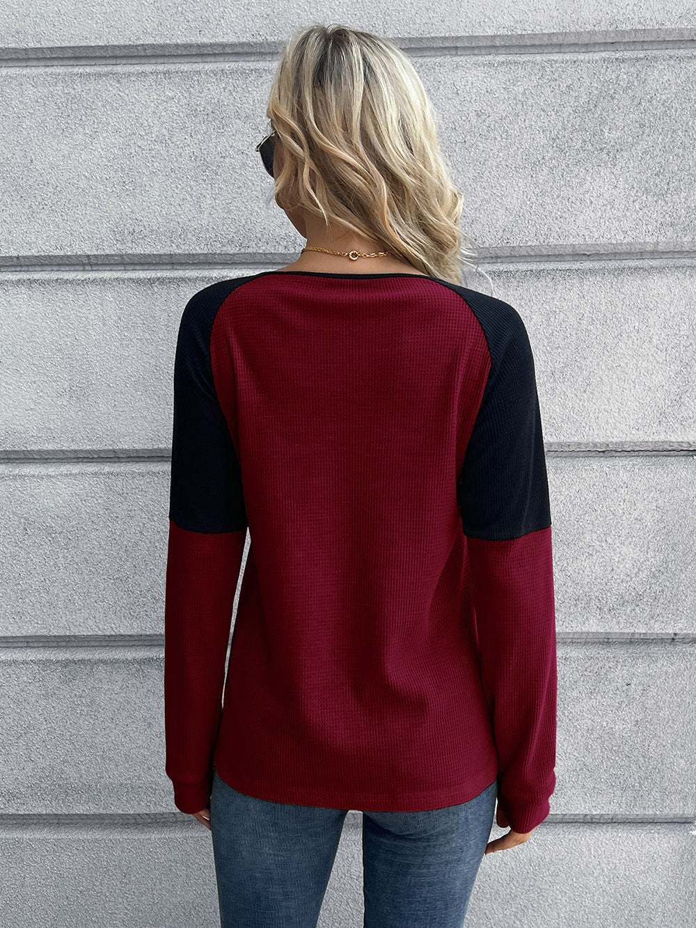 Contrast Buttoned Round Neck Raglan Sleeve Top B8142