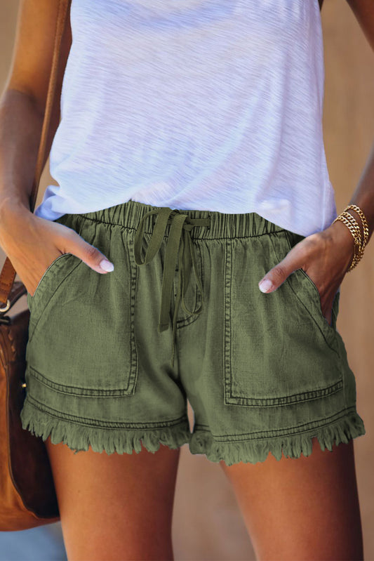 Pocketed Frayed Denim Shorts B102