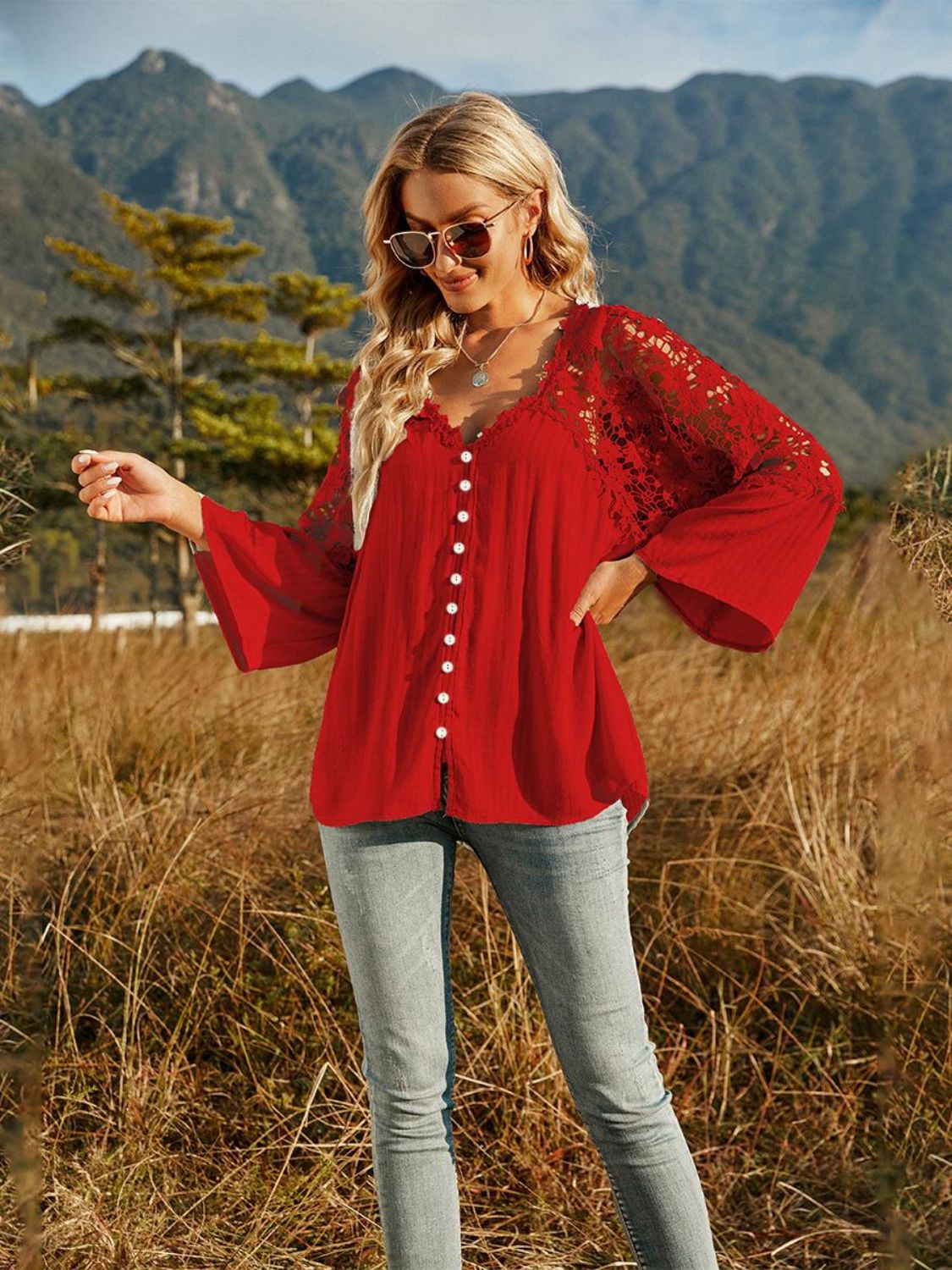 Spliced Lace Buttoned Blouse B115